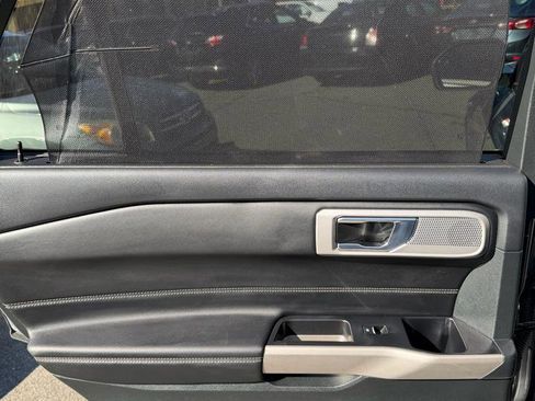 Used 2024 Ford Explorer Limited image 20