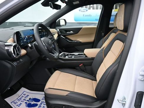 New 2026 Chevrolet Equinox ACTIV w/ Convenience Package III image 13