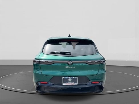 New 2025 Alfa Romeo Tonale w/ Premium Package image 5