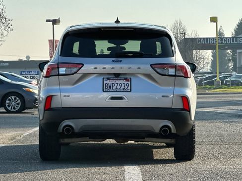 Used 2020 Ford Escape SE Sport image 7