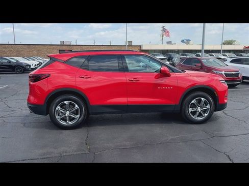 Used 2024 Chevrolet Blazer LT w/ Convenience Package FWD image 9