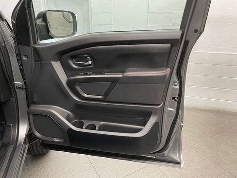 Used 2021 Nissan Titan PRO-4X w/ Pro-4x Convenience Package AWD/4WD image 27