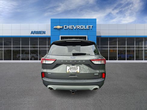 Used 2020 Ford Escape SE FWD image 6