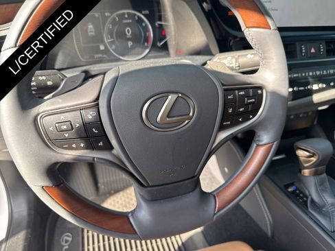 Certified 2025 Lexus ES 350 Ultra Luxury image 30
