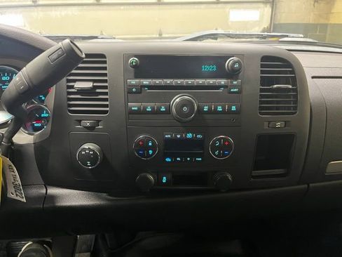 Used 2012 Chevrolet Silverado 2500 LT w/ Interior Plus Package image 22