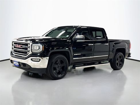 Used 2017 GMC Sierra 1500 SLT image 3