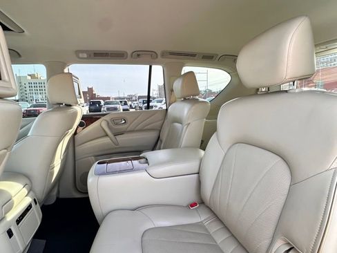 Used 2017 INFINITI QX80 4WD w/ Deluxe Technology Package image 30
