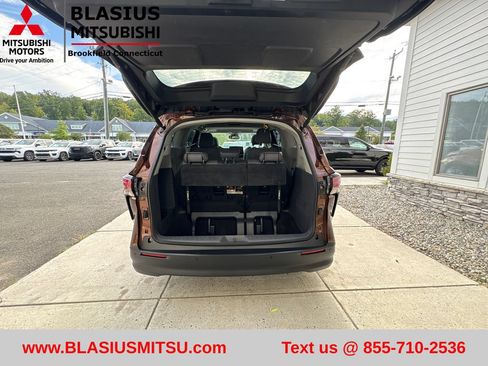Used 2022 Toyota Sienna XLE AWD/4WD image 47