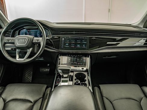 Used 2019 Audi Q8 Prestige AWD/4WD image 29