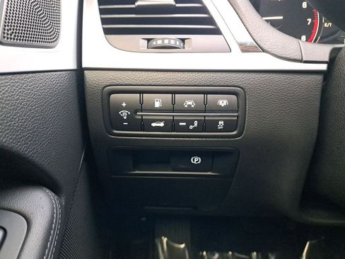 Used 2015 Hyundai Genesis 3.8 w/ Option Group 03 image 32