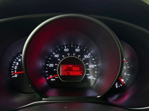 Used 2015 Kia Soul FWD image 19