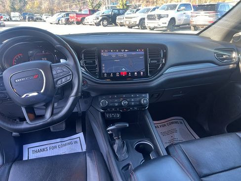Used 2024 Dodge Durango GT image 7