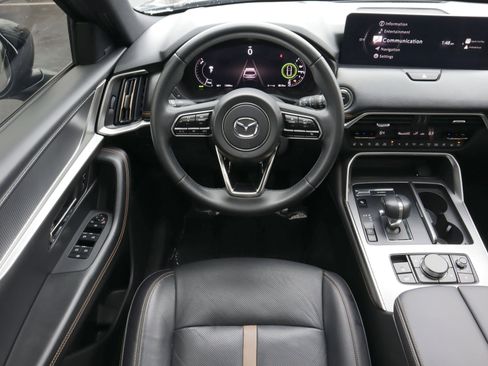 Certified 2024 MAZDA CX-90 Plug-In Hybrid w/ Premium Plus image 29