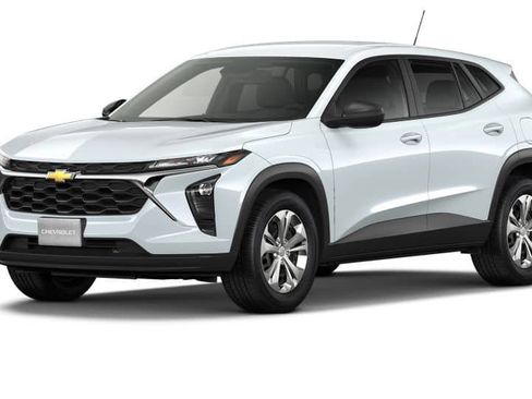 New 2026 Chevrolet Trax LS FWD image 2