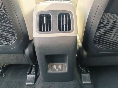 Used 2024 Hyundai Tucson Limited AWD/4WD image 12