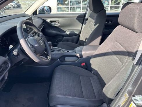 Used 2023 Honda HR-V LX image 17