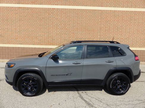 Used 2022 Jeep Cherokee Latitude w/ Sun & Sound Group image 5