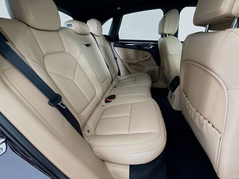 New 2026 Porsche Macan image 30