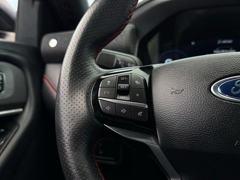 Certified 2025 Ford Explorer ST-Line AWD/4WD image 11