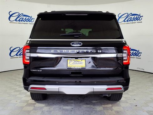 Used 2023 Ford Expedition Limited image 4