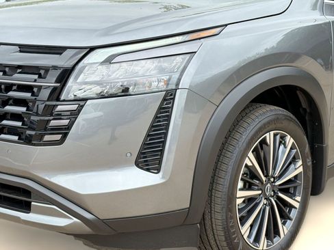 New 2026 Nissan Pathfinder Platinum w/ Cargo Package FWD image 11