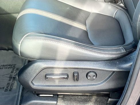 Used 2025 Honda Pilot Touring image 20