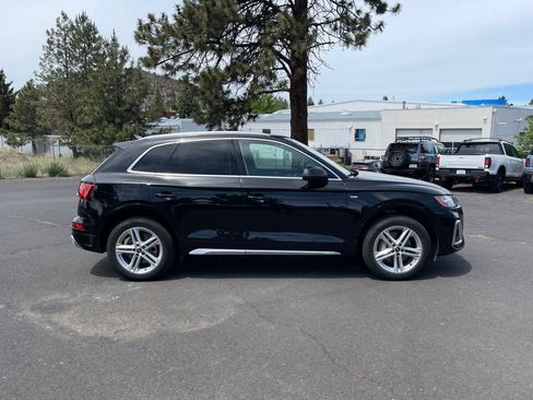 Used 2021 Audi Q5 e Premium Plus w/ Premium Plus Package AWD/4WD image 6