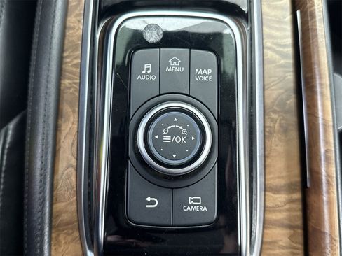 Used 2021 Nissan Armada SL w/ Captain's Chairs Package image 32