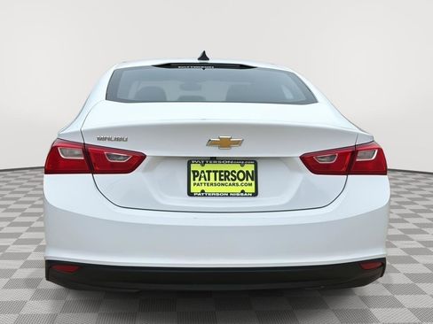 Used 2022 Chevrolet Malibu LS FWD image 3