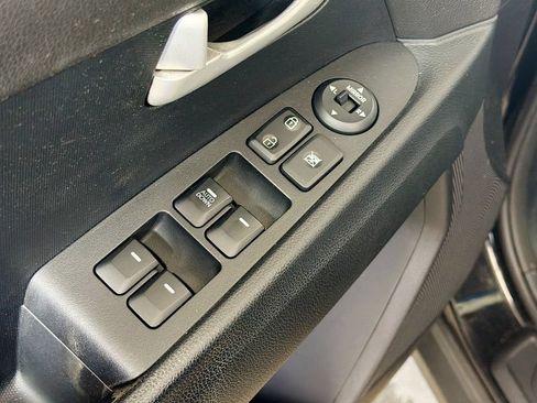 Used 2016 Kia Sportage LX FWD image 18
