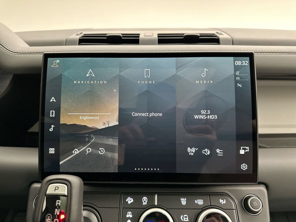 New 2026 Land Rover Defender 110 S AWD/4WD image 14