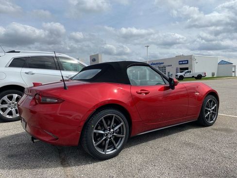 Used 2016 MAZDA MX-5 Miata Grand Touring image 4