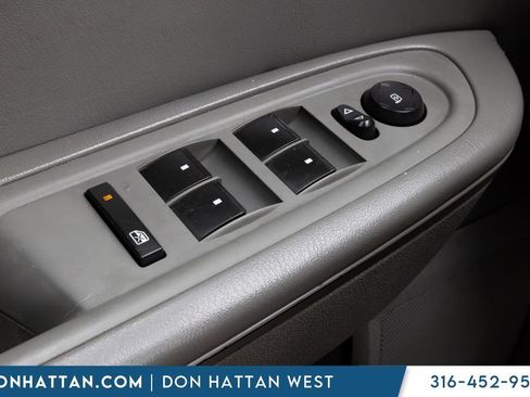 Used 2017 Chevrolet Traverse LS AWD/4WD image 14