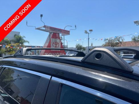 Used 2023 Toyota RAV4 XSE AWD/4WD image 4