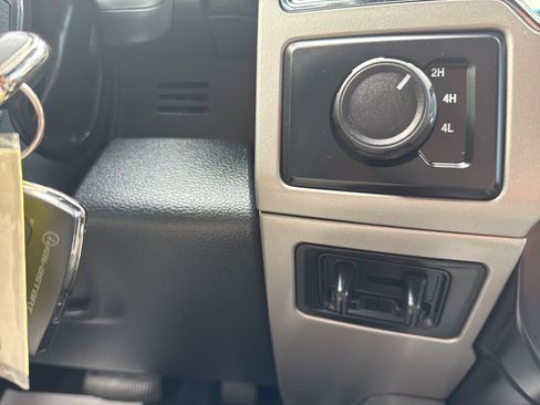 Used 2022 Ford F450 Lariat image 18