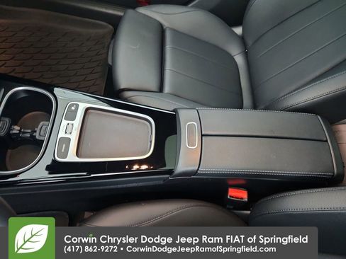 Used 2025 Mercedes-Benz CLA 250 4MATIC image 28