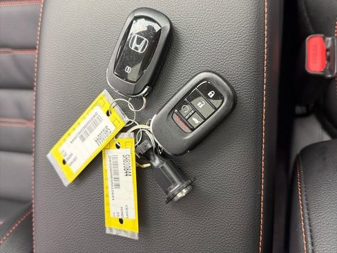 Used 2025 Honda CR-V Sport Touring image 36