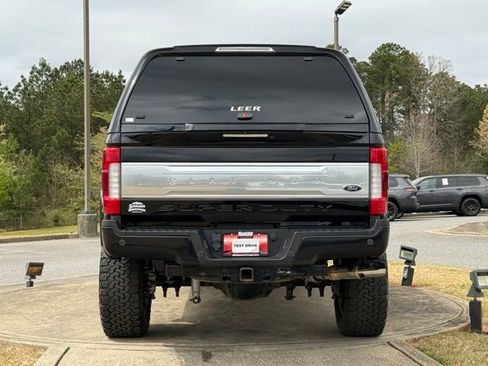 Used 2019 Ford F250 Platinum w/ Platinum Ultimate Package image 6