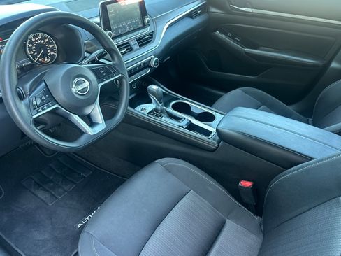 Used 2023 Nissan Altima 2.5 SV image 11