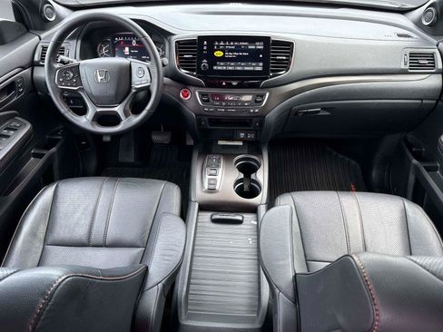 Certified 2023 Honda Passport TrailSport image 17