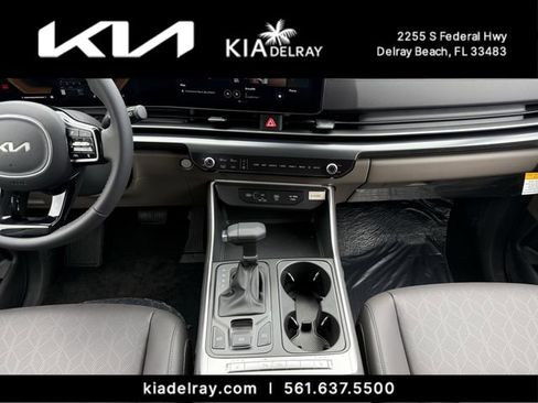 New 2026 Kia Carnival FWD image 12