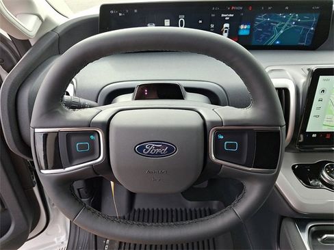 New 2026 Ford Expedition Max Active image 9