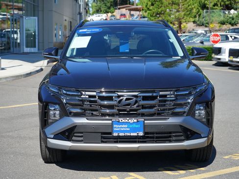 Used 2025 Hyundai Tucson Limited AWD/4WD image 2
