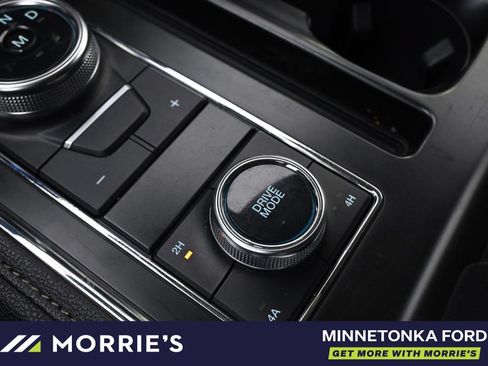 Used 2022 Ford Expedition XLT AWD/4WD image 34