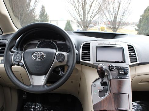 Used 2013 Toyota Venza LE image 15
