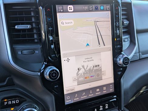 New 2026 RAM 1500 Big Horn AWD/4WD image 6