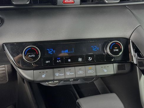 New 2026 Hyundai Elantra SEL Sport Premium FWD image 17
