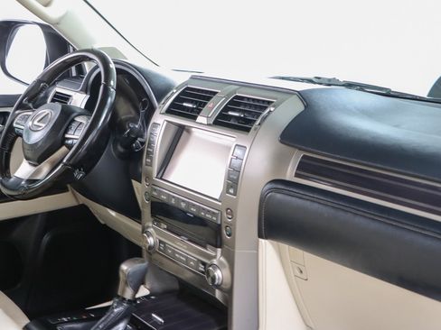 Used 2021 Lexus GX 460 Premium w/ Premium Plus Package AWD/4WD image 28