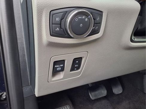 Used 2020 Ford F150 XLT w/ Equipment Group 302A Luxury AWD/4WD image 19