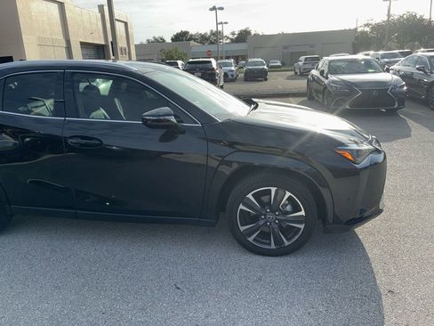 Used 2025 Lexus UX 300h FWD image 2